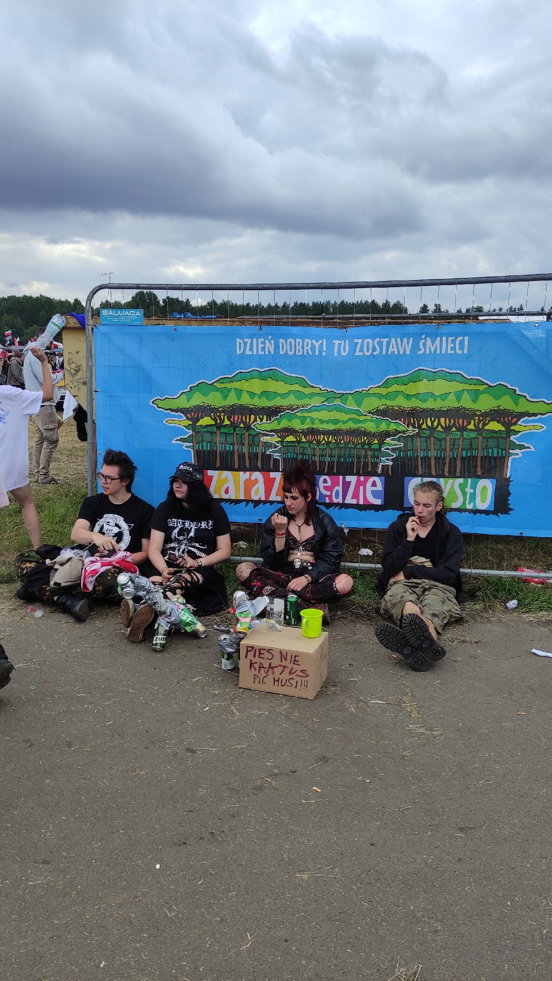 cc8b0bb8-b397-4e7f-bf6f-22f71d4a0577