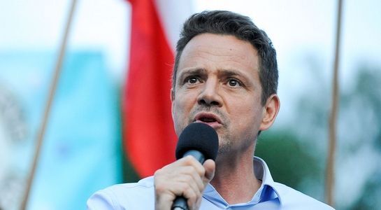 Sondaż: Trzaskowski nie powinien zakładać partii