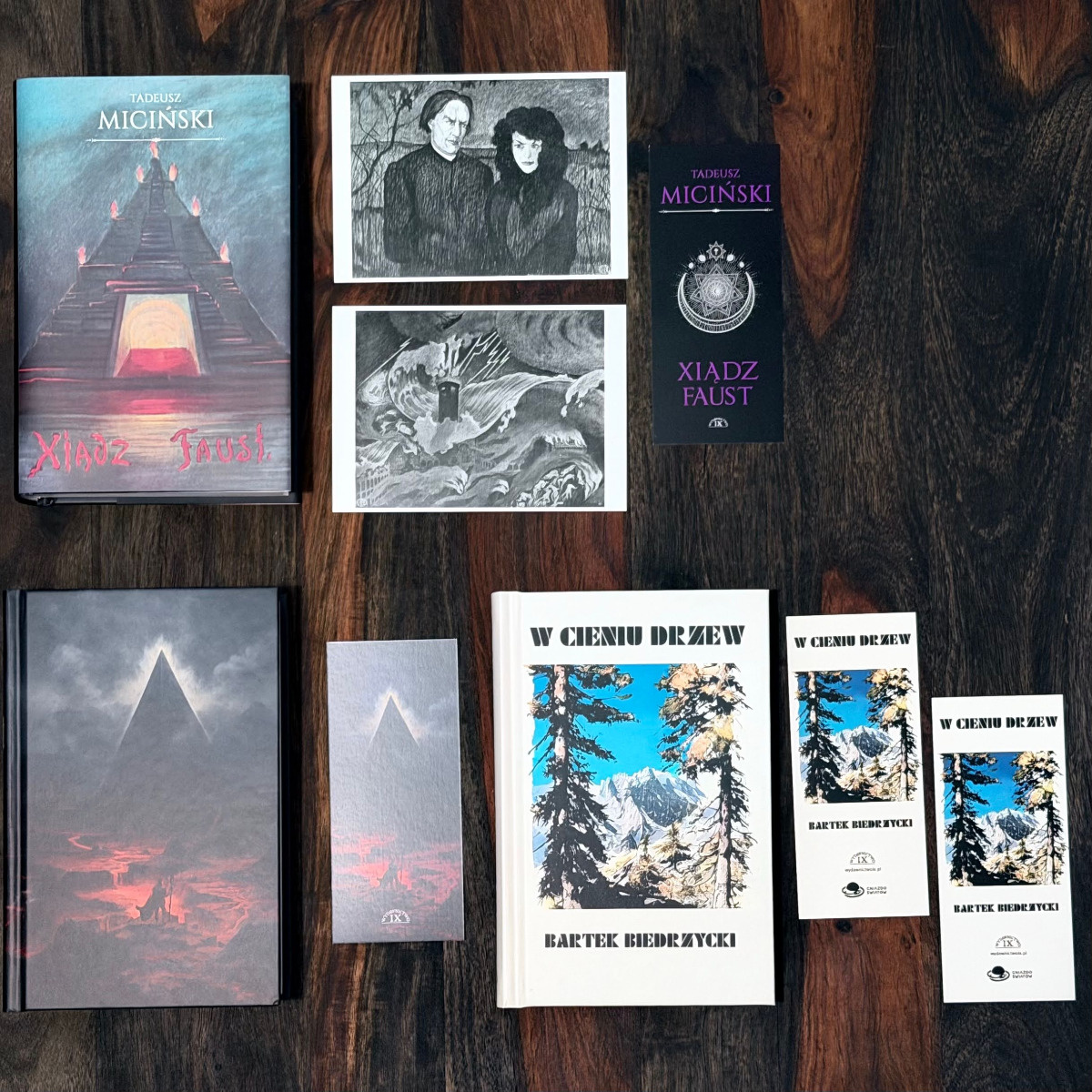 8a30024a-0656-445f-a36e-8822133d6742