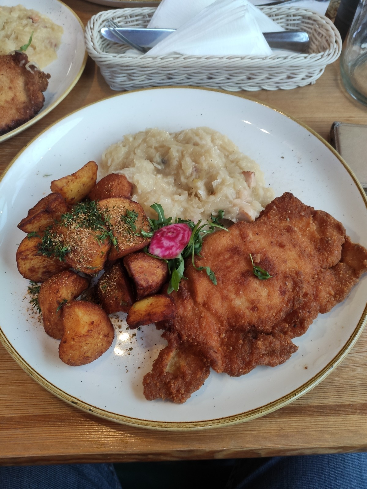 a7660aea-4337-41d6-95f7-9b55c9882d05