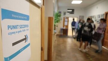 Trzecia dawka szczepionki przeciw COVID-19. Ministerstwo podało szczegóły