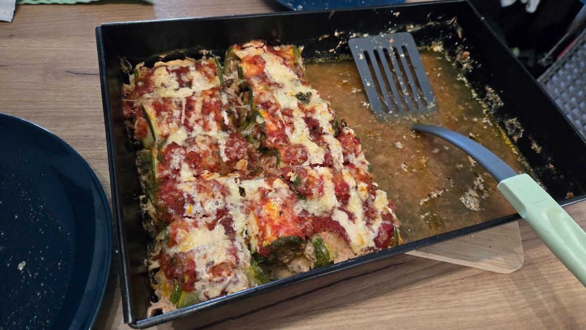 ea914493-6c2b-4b32-82dd-e0db29b8f6f2