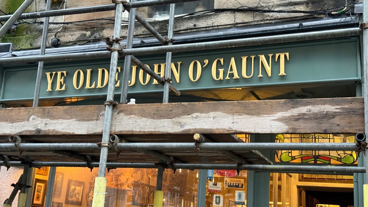 1dfa0a06-c1a9-42ac-b8fc-b6500230d3cc