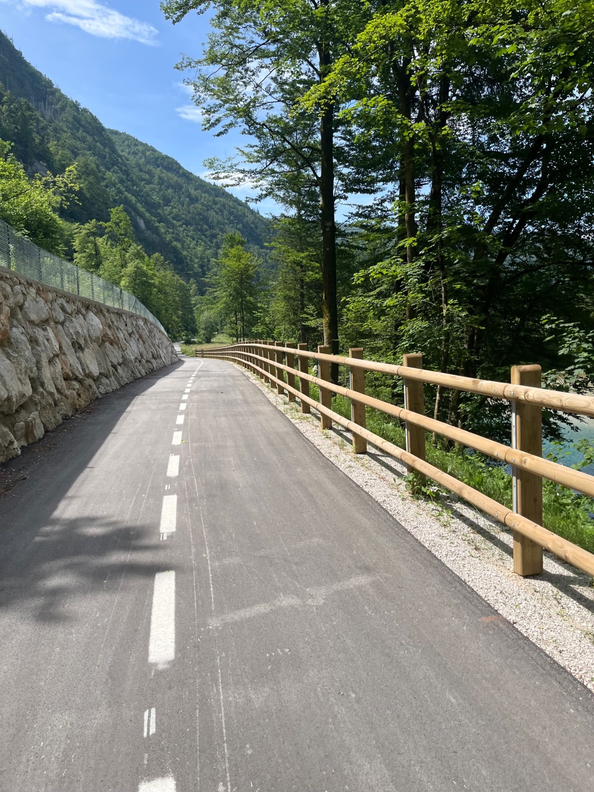 e2c97b18-79fd-4004-a57c-22591837f8e9