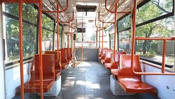 Rumunia. Pasażer raniony przez szynę, która przebiła podłogę tramwaju