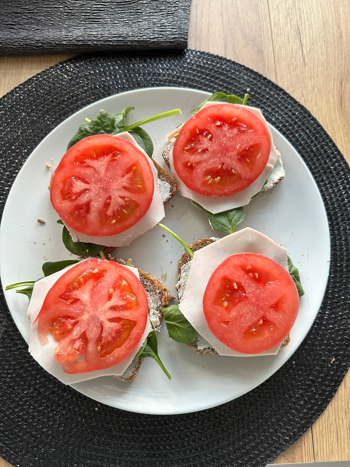 9e6bb1f3-9122-459e-a373-f8dac203f1db