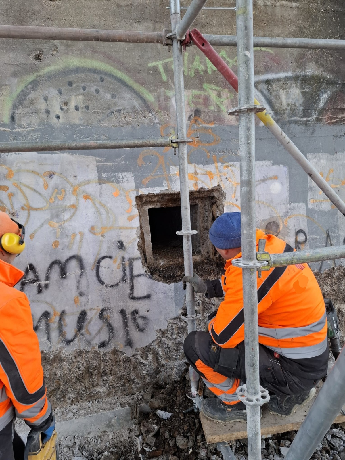 05241e86-3870-4c31-959b-da7301e16803