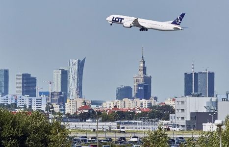 Pandemiczna strata LOT. Gigantyczna suma