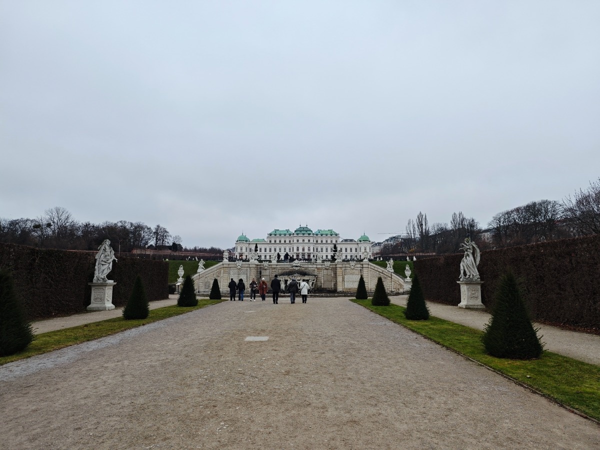 1fa2ee1c-88a4-4d41-ae17-1908c2e173ce