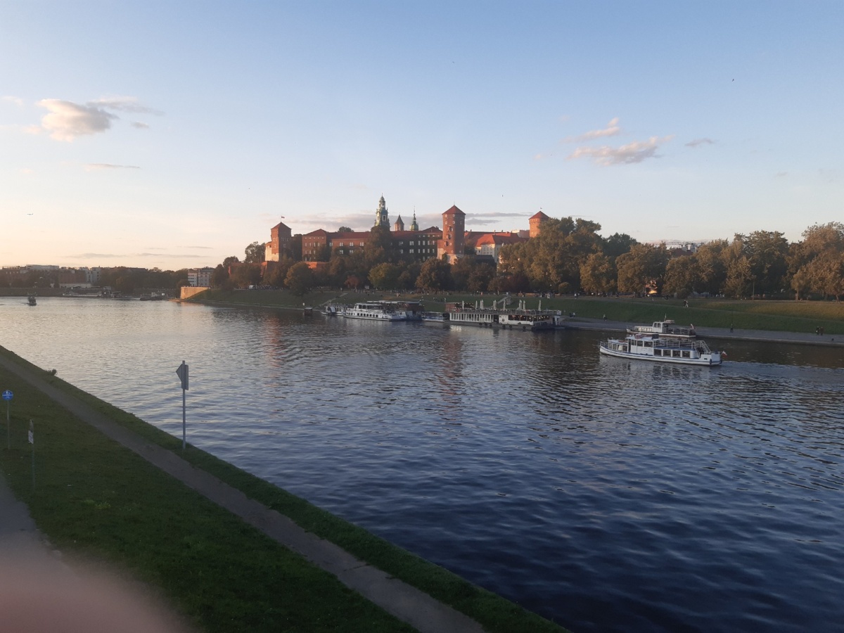 52de17f7-f683-4531-a144-549bfba03a23