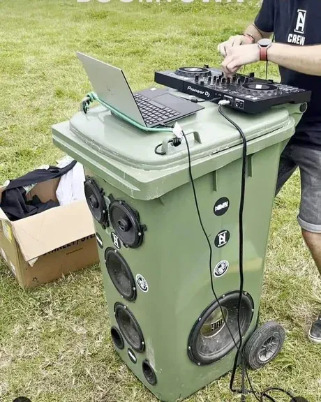 e150601c-a26d-4ab7-9204-577f3372078d