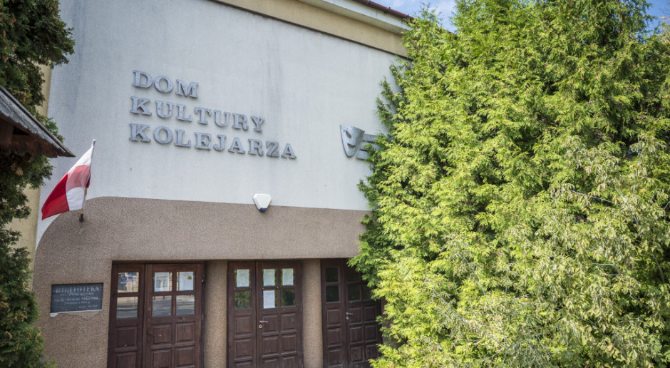 Sala na minimum 300 miejsc. Budynek domu kultury zamieni się w teatr