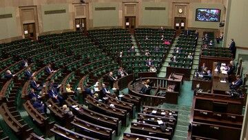 Ratyfikacja unijnego Funduszu Odbudowy. KO i PSL chcą głosowania większością 2/3
