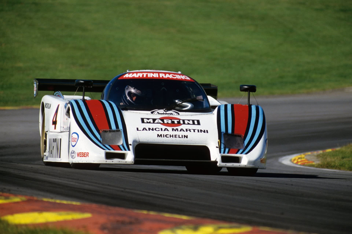 8f86880b-9695-4848-b9db-6aabbf6f8114