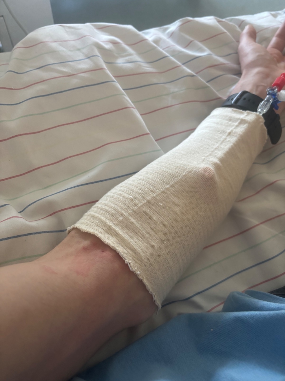 d63f7e2e-3386-44d3-a578-7c5468aa3e75