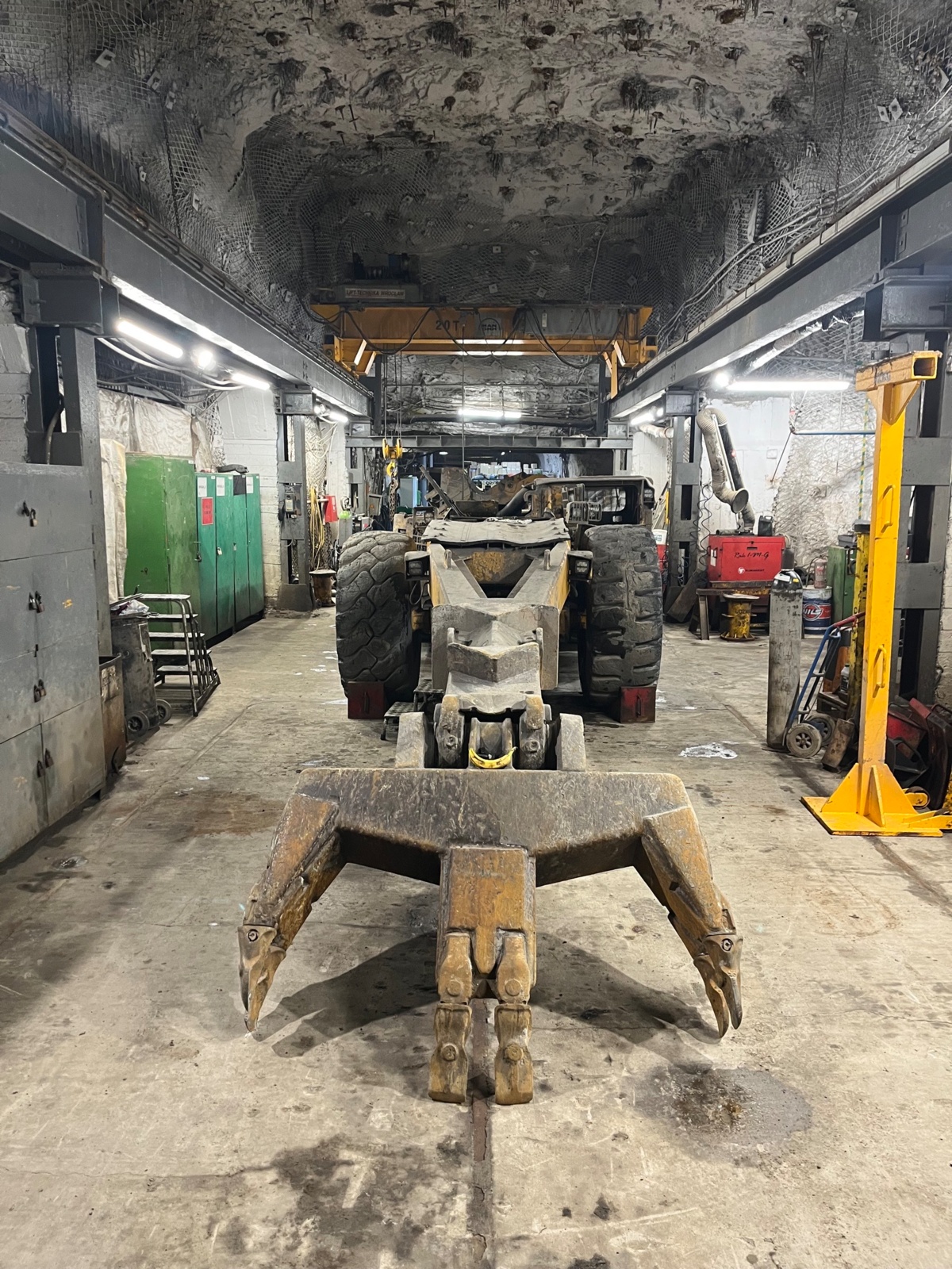 18b3bb40-4158-4490-a04b-69225ba7c336