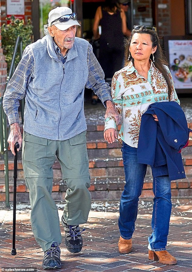 Ostatnie tragiczne dni Gene Hackamana i jego żony ustalone.