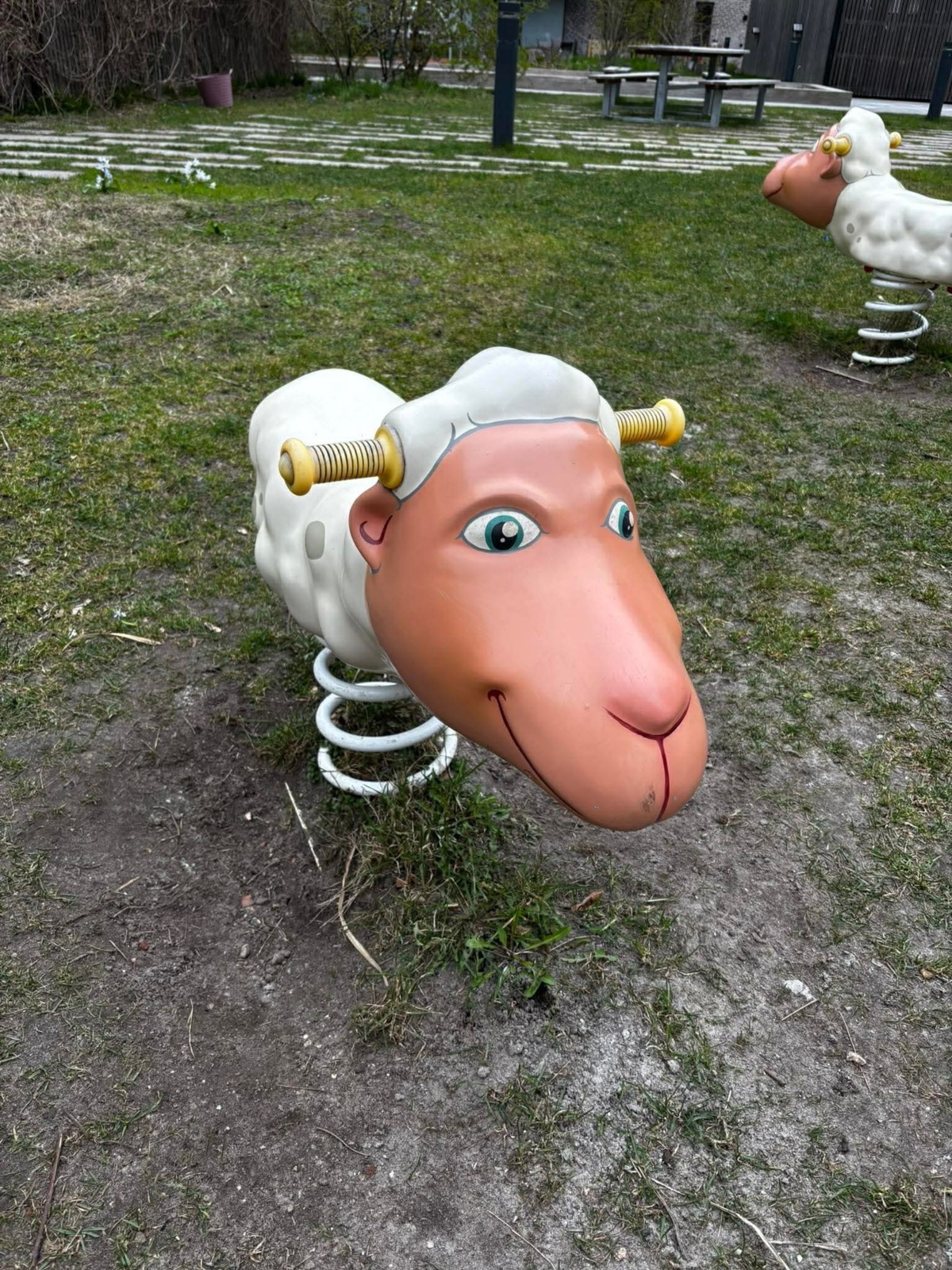 004bf174-2bae-4204-a543-5934c2e224f2