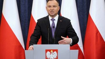 Prezydent Andrzej Duda: sąsiedzi Ukraińcy, jesteśmy z Wami w Dniu Jedności