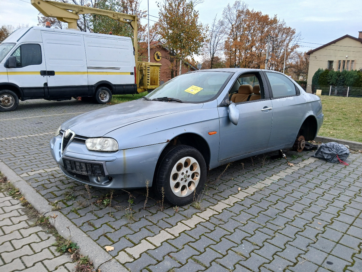 51572af2-cc7b-4ee9-8c19-d4cdee70e6a4