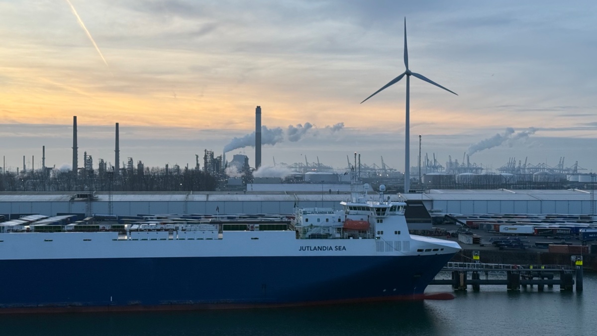 83e143fc-9931-4200-8baa-710bde56a812