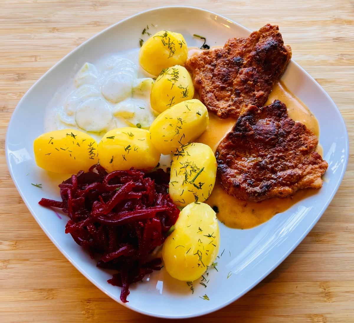 ac57e1c9-3cfd-4701-ba53-2a1975461703