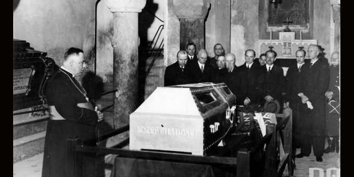 23 czerwca 1937 roku rozpoczął się tzw. konflikt wawelski » Historykon.pl