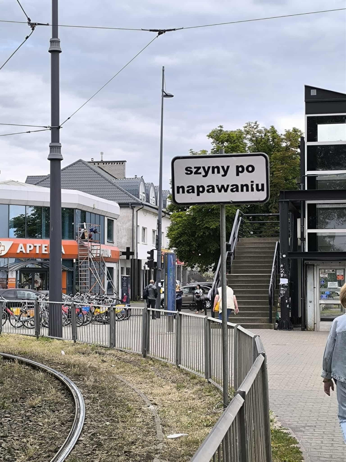 32ebadbf-1f48-40de-8c59-d89ce93eb1c5