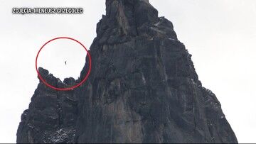 Zakopane. Człowiek na linie między wierzchołkami w Tatrach. Szukają śmiałka