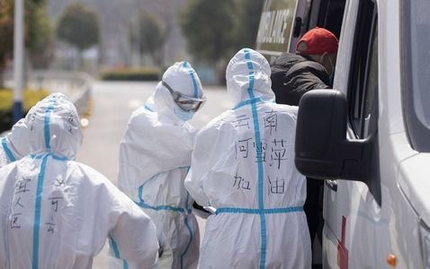 Chiny: Dobowa liczba zakażeń najwyższa od stycznia