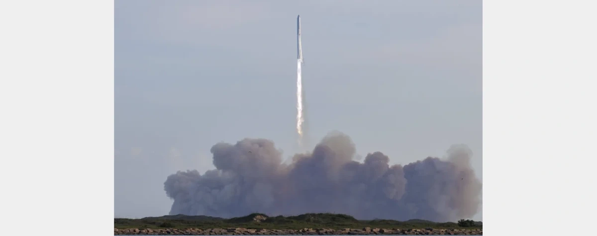 Udany test rakiety Starship przed planowanymi misjami na Księżyc i Marsa