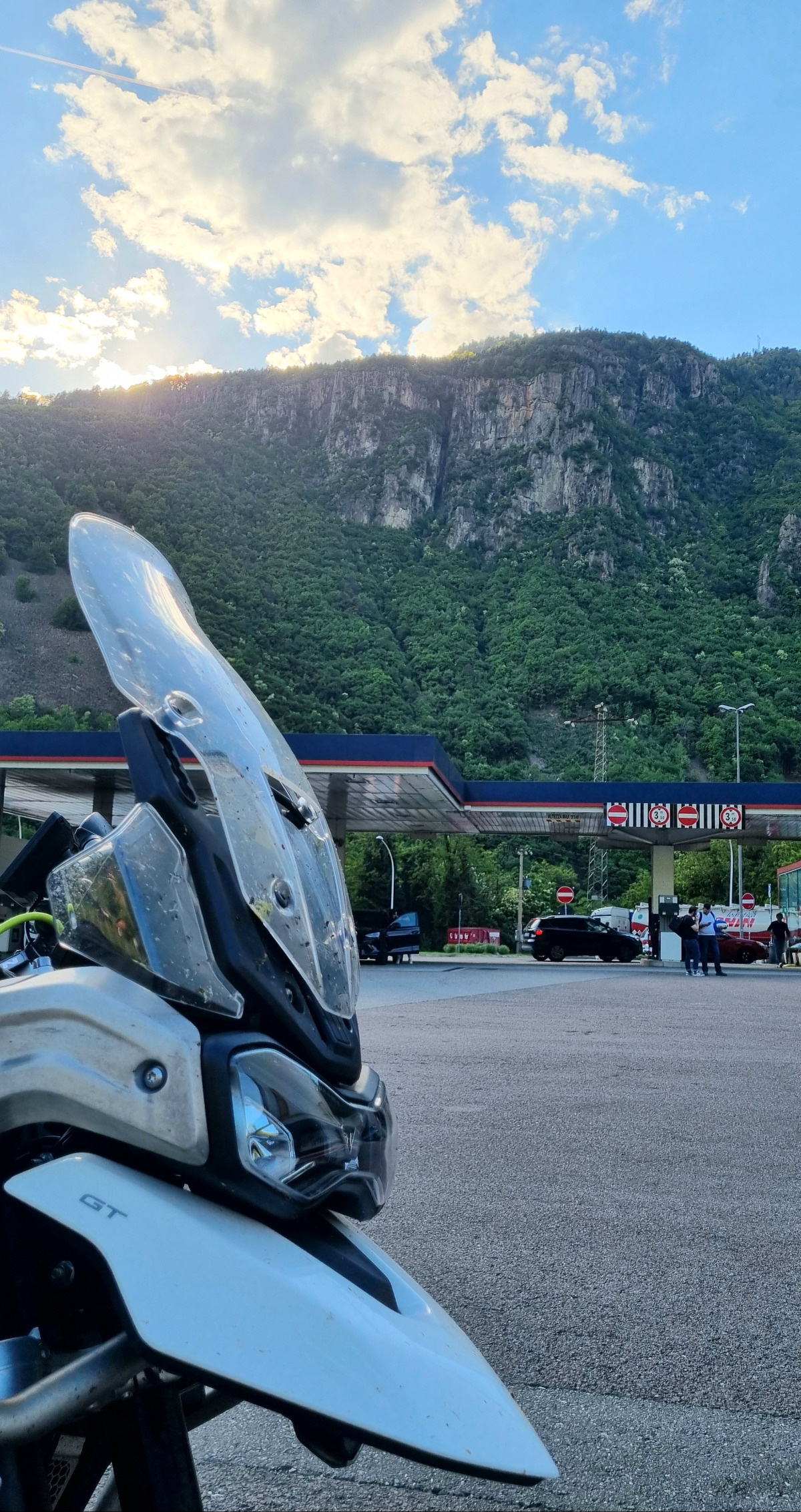 cc3c3544-c12c-4602-99ee-f9c56e3280e6