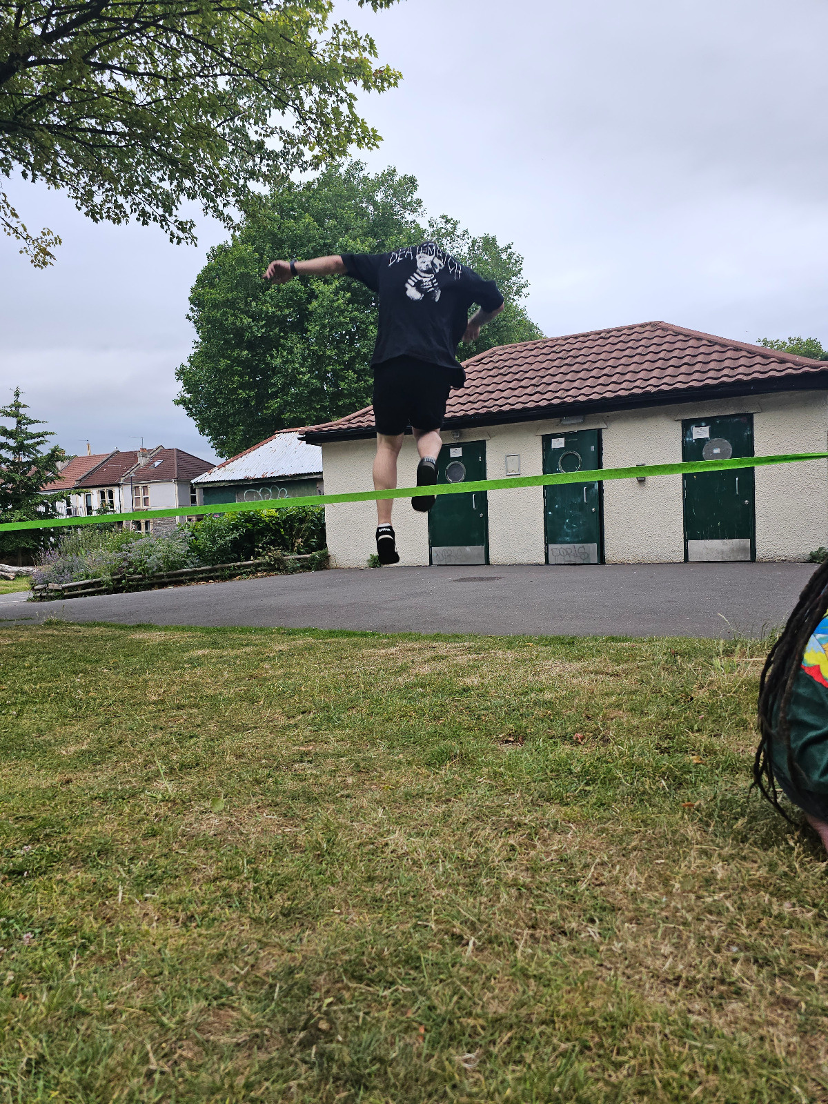 b4647845-f722-4be0-b079-a01914e32793