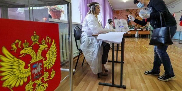 Moskwa ściga Rosjankę za oddanie trzech głosów w referendum