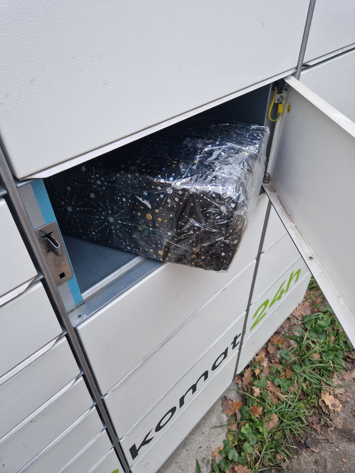 e621efa3-4b65-4a32-8b6a-a5d657f26f40