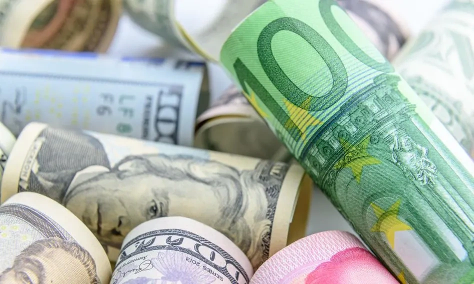 Rynek w ogniu: Zmienność walut najwyższa od 8 miesięcy