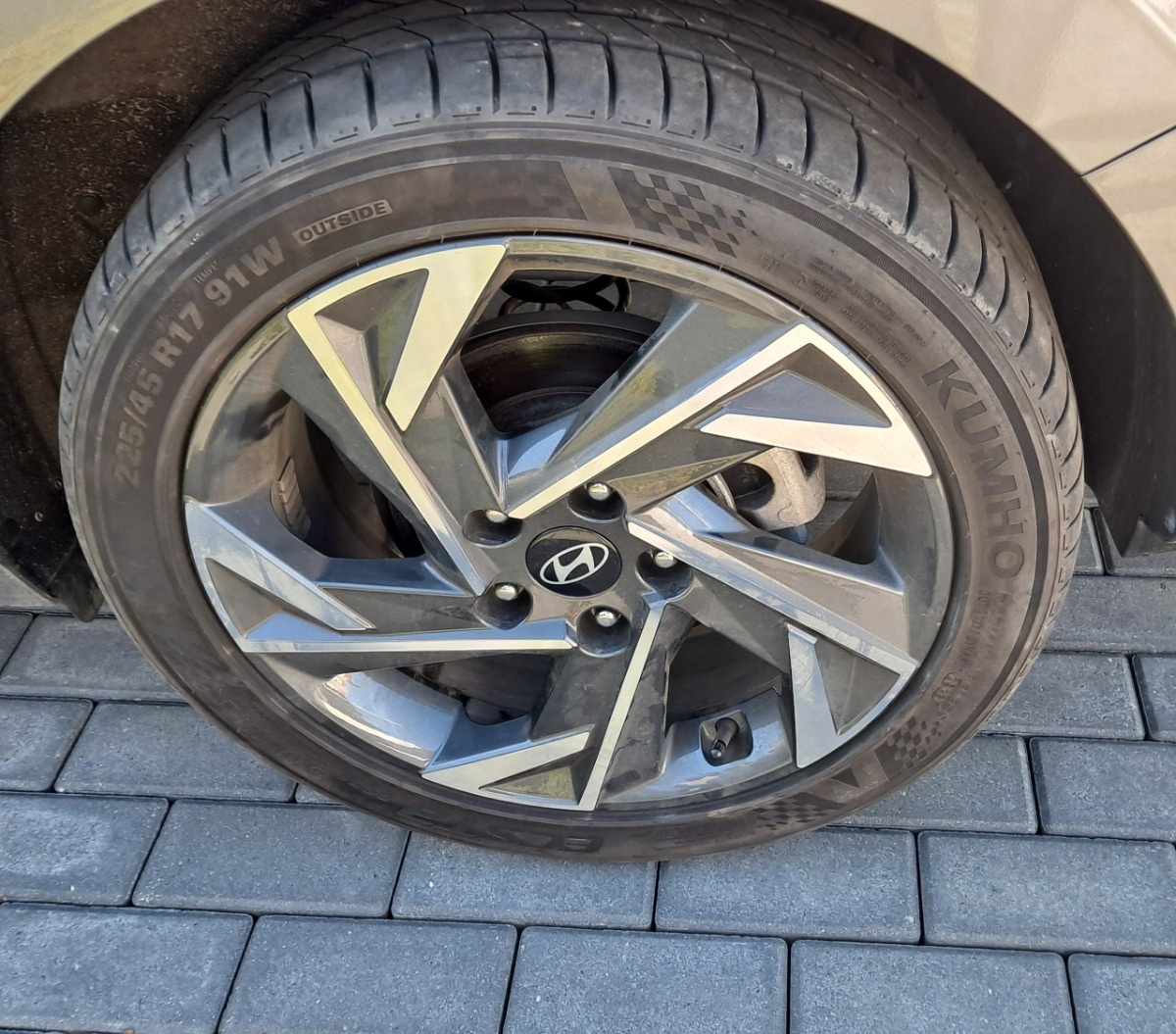 a94c966a-5a25-4b3a-a129-d9bf6c25e822