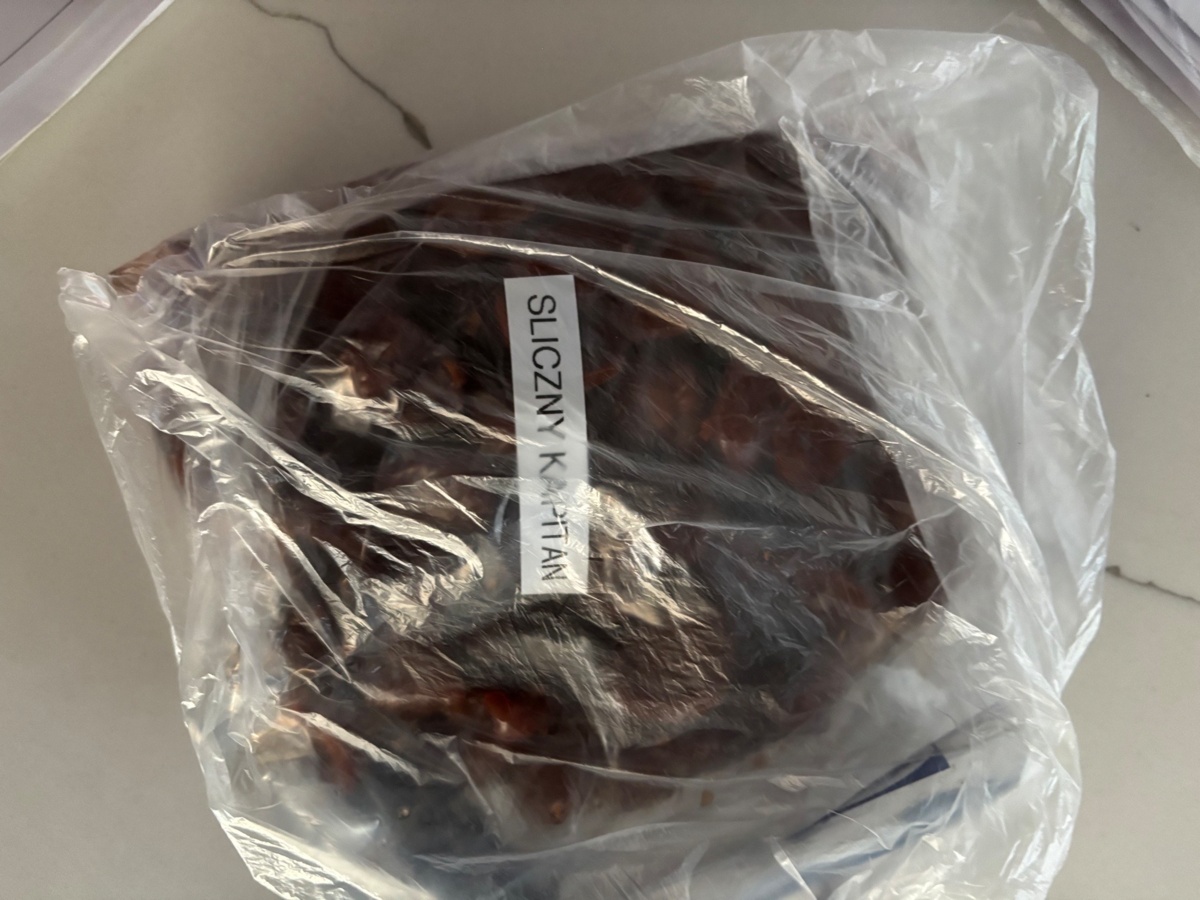 b21f5fe2-1046-45d9-98b6-3f3e49284e5e