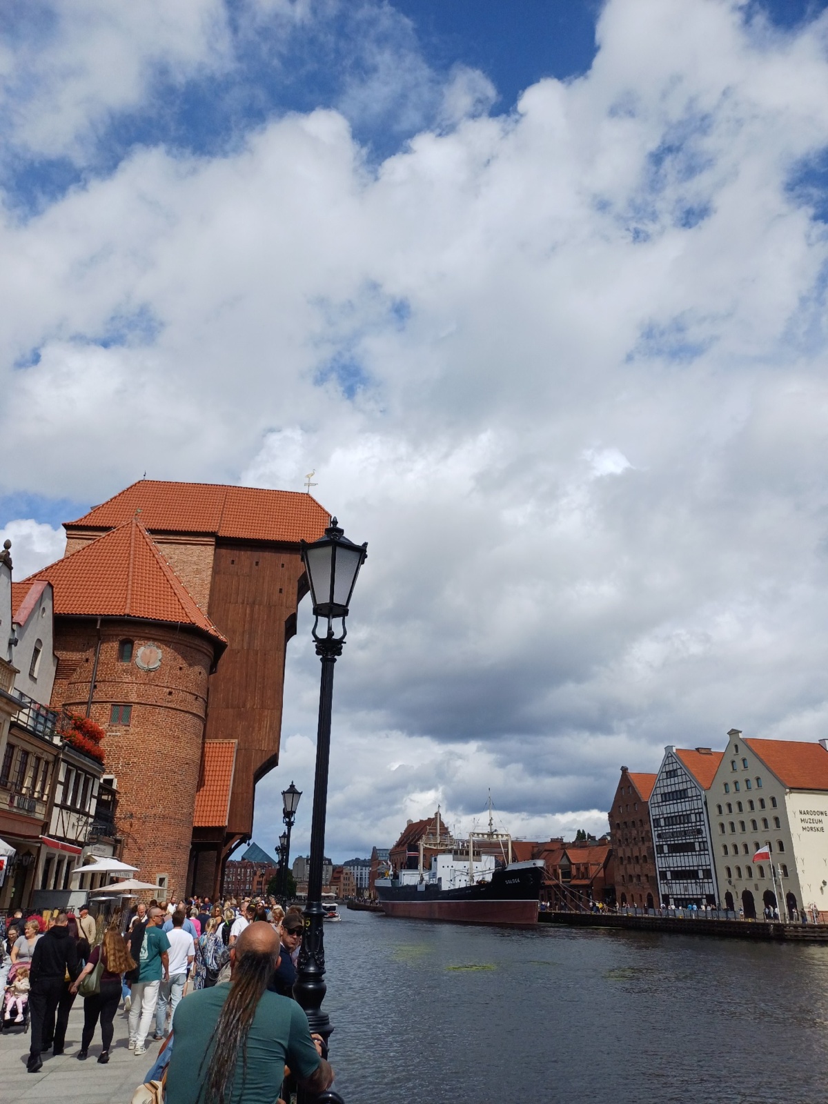 e874f32b-eec2-45e0-88bd-e579c7744e27