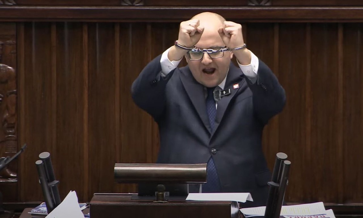 1183e19b-2672-450b-bf1a-6328fa1a199c