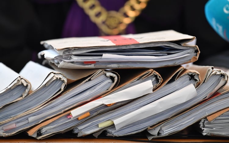 Reformy miały przyspieszyć sądy, a zwolniły je niemal dwukrotnie. Co zawiodło?