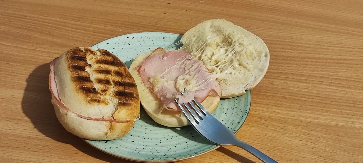 fc833de9-c056-4079-8980-57a318c6e949