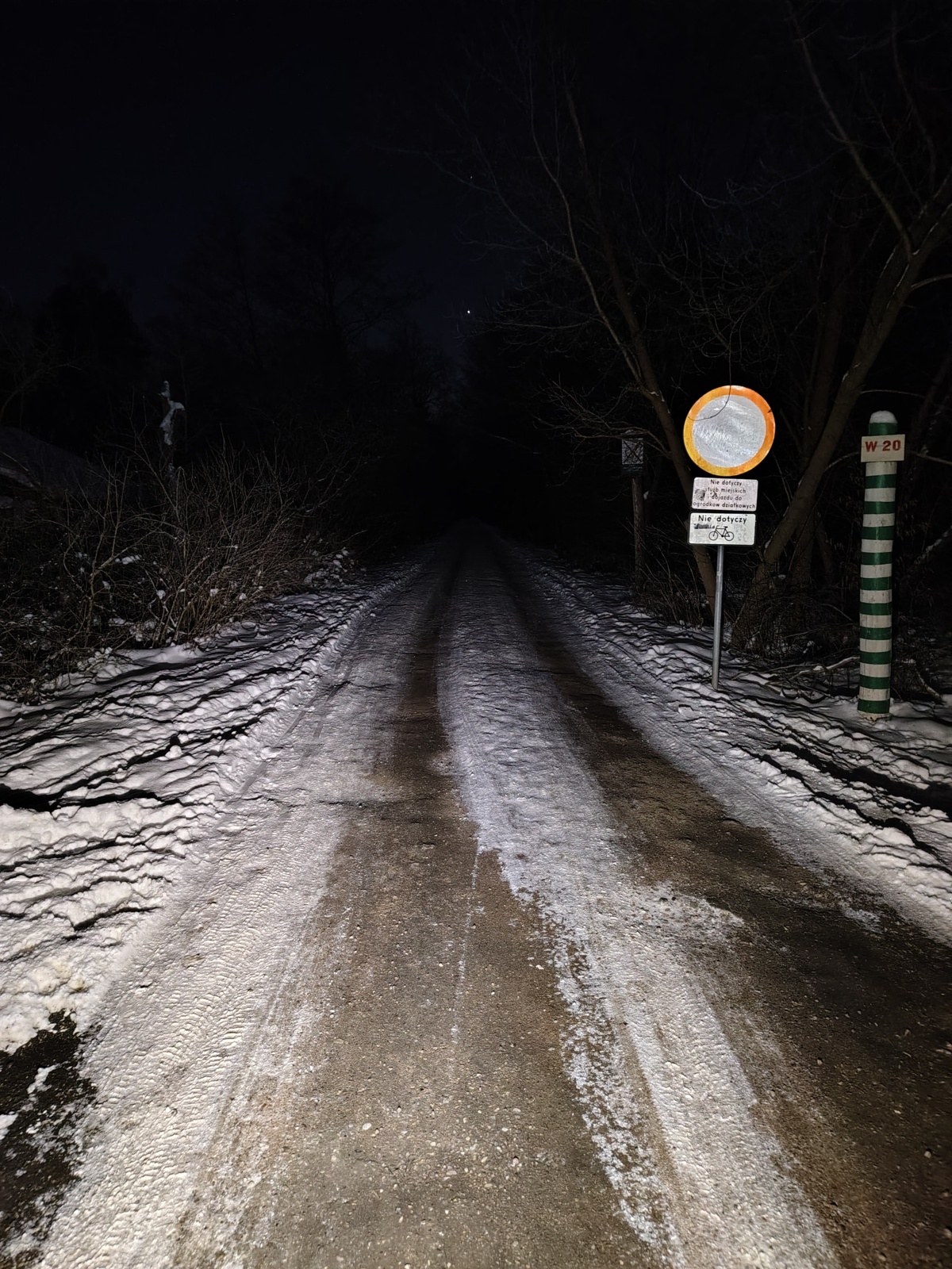 df8e9f1b-deb5-427b-9b26-995453a2e212