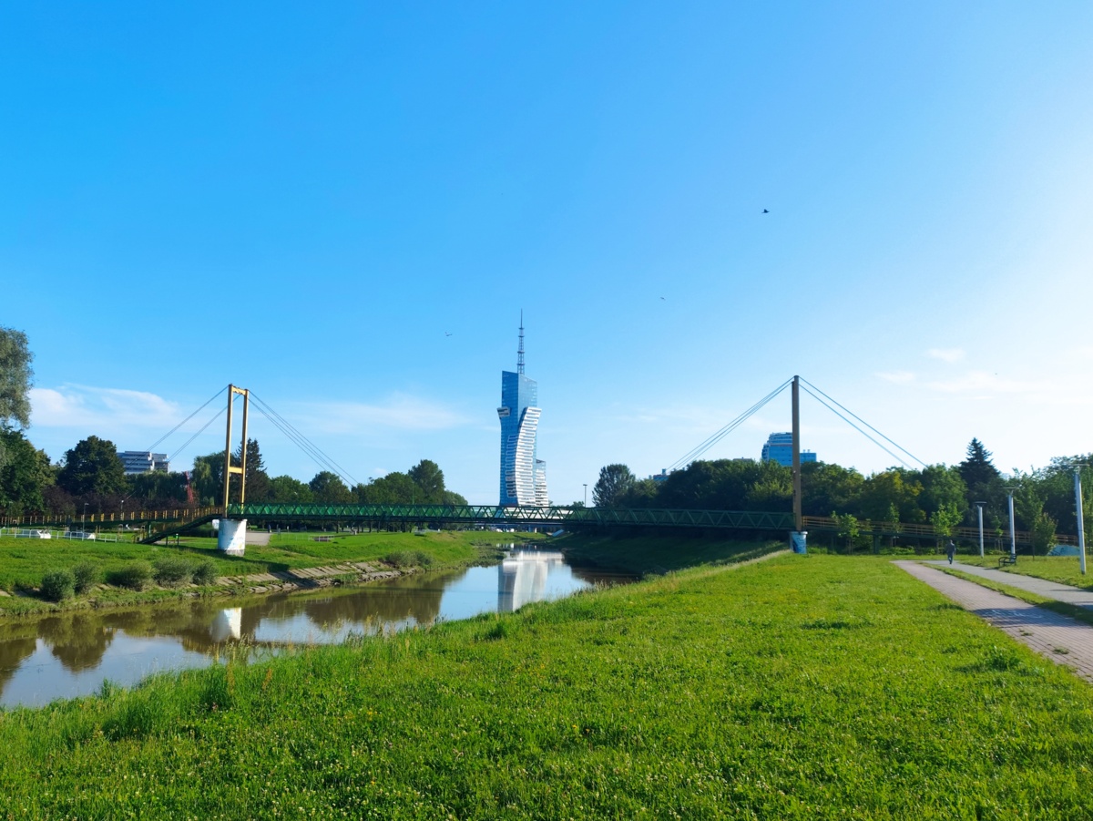 af926712-d767-4aa1-be4f-6bc2f569ff53