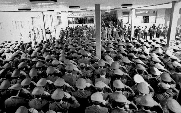 Zdrada najbliższych. Rewolucja irańska mogła wyglądać zupełnie inaczej