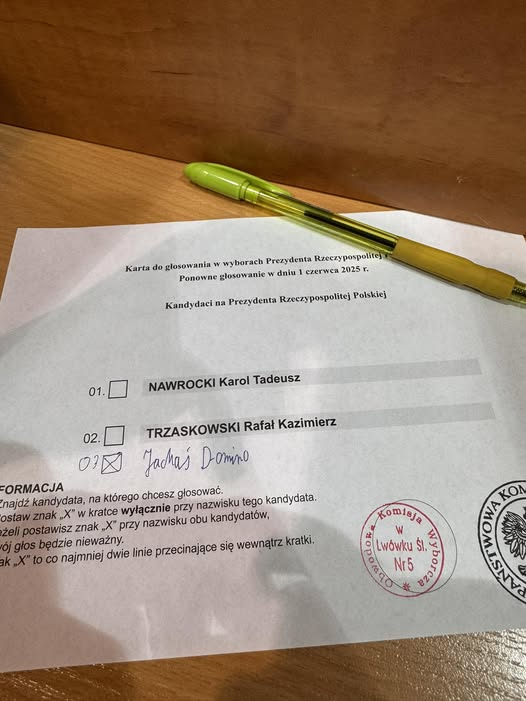 06b197f4-e8cc-4258-8a1b-37eb1d2707dc