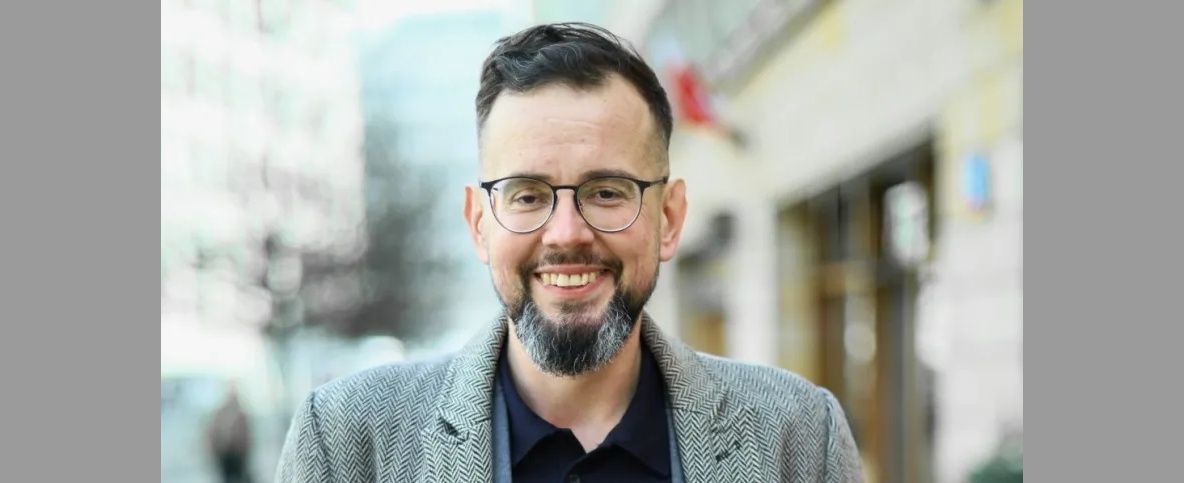 Medioznawca o cyfrowym dorastaniu: smartfony często są skutkiem problemów, a nie przyczyną