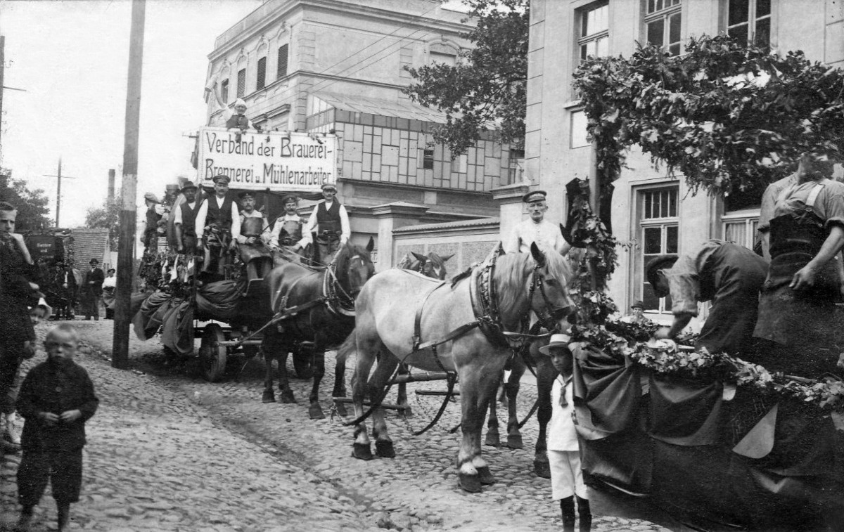 7ef970dc-299b-431a-9ebc-c26d4833f4aa