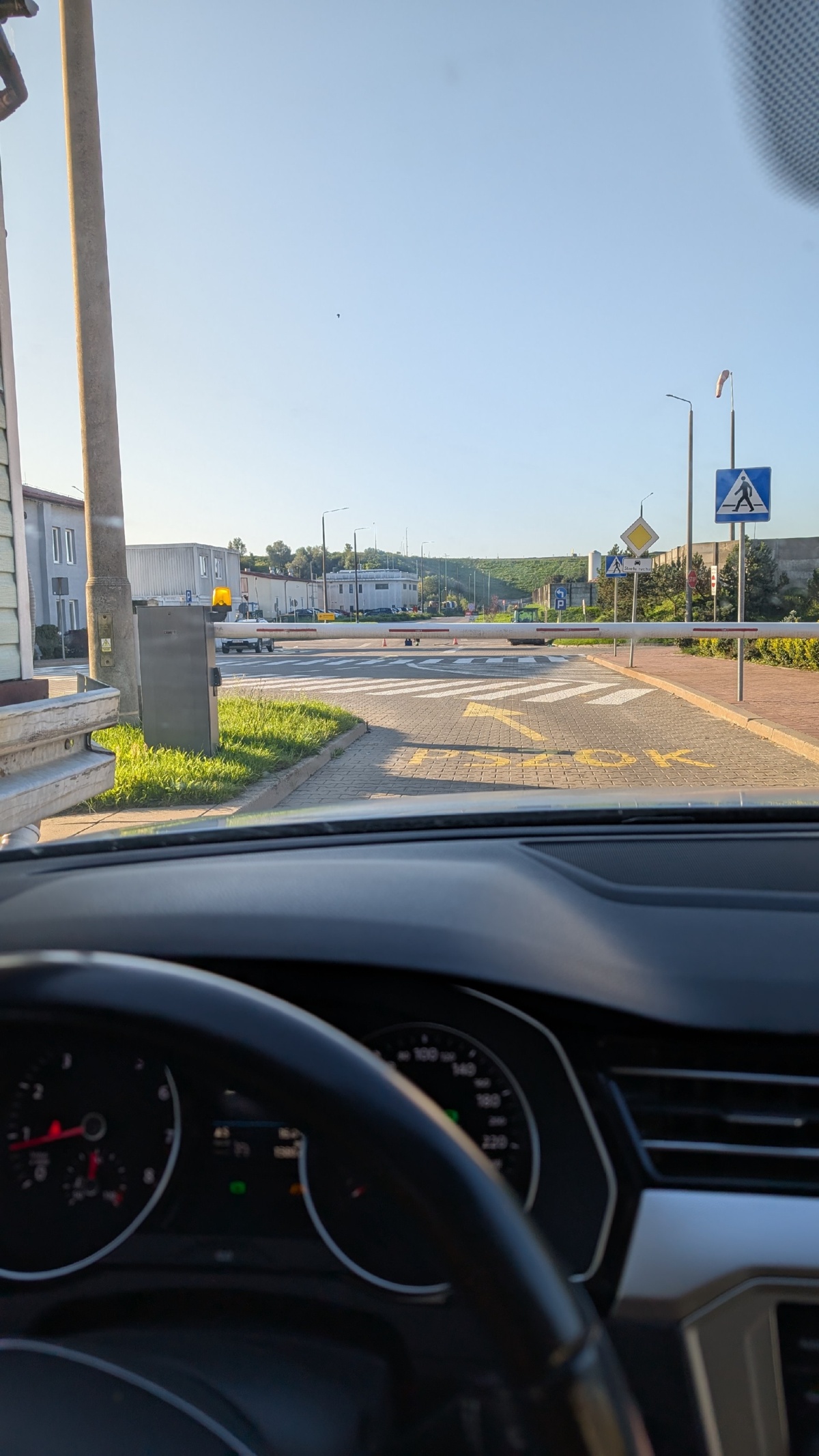 2e83a2af-2580-414b-8793-7f58c523d4f8