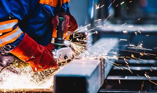 Spektatularny wynik: produkcja w drodze na księżyc